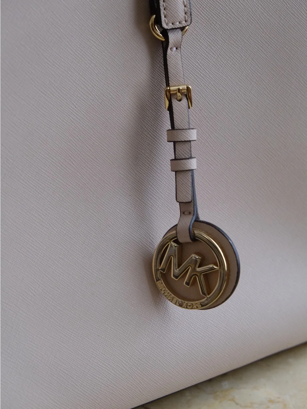 Michael Kors Multifunction Jet Set Travel Saffiano Leather Tote